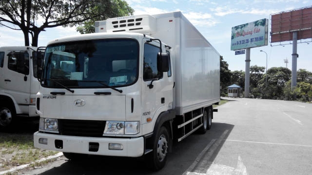 HYUNDAI HD210